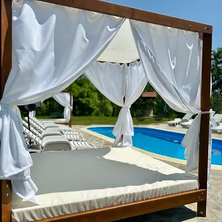 ем парадайс Tserova Koriya