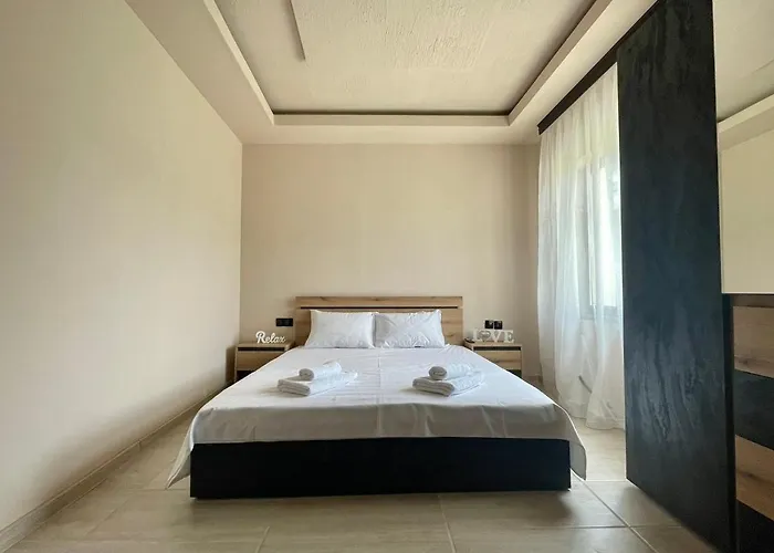 ем парадайс Kır Evi *