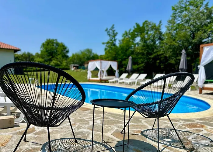 ем парадайс Kır Evi *